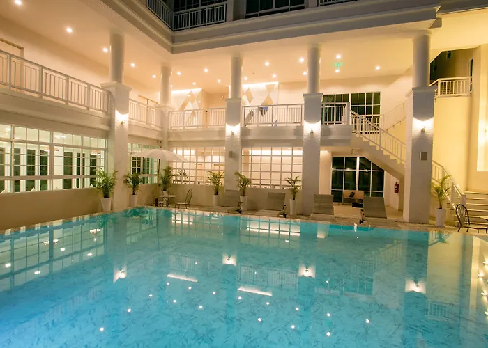 De Hug Hotel & Residence